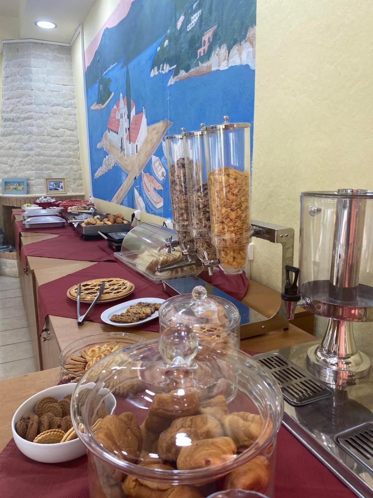 Corfu Hotel Apartments Benitses  Dış mekan fotoğraf